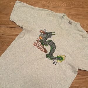 VINTAGE Gray Dragon Graphic T-Shirt